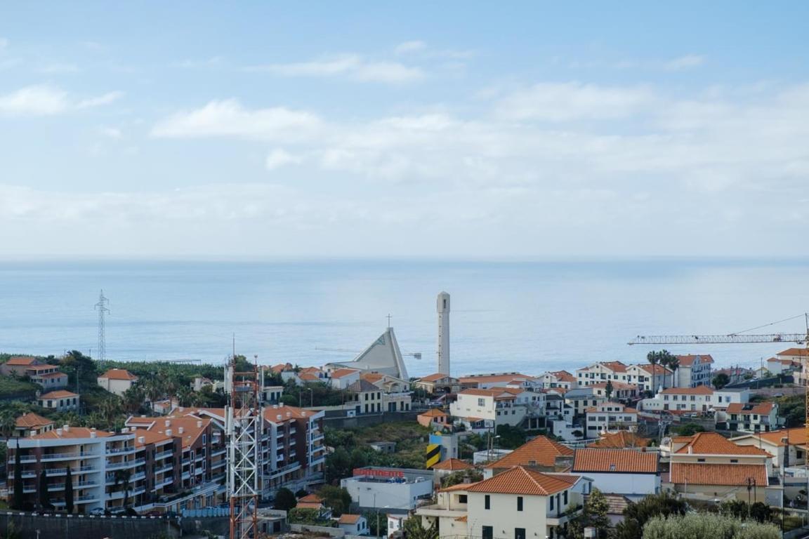 Apartmán Guestready - Serene Escape In Câmara de Lobos Exteriér fotografie